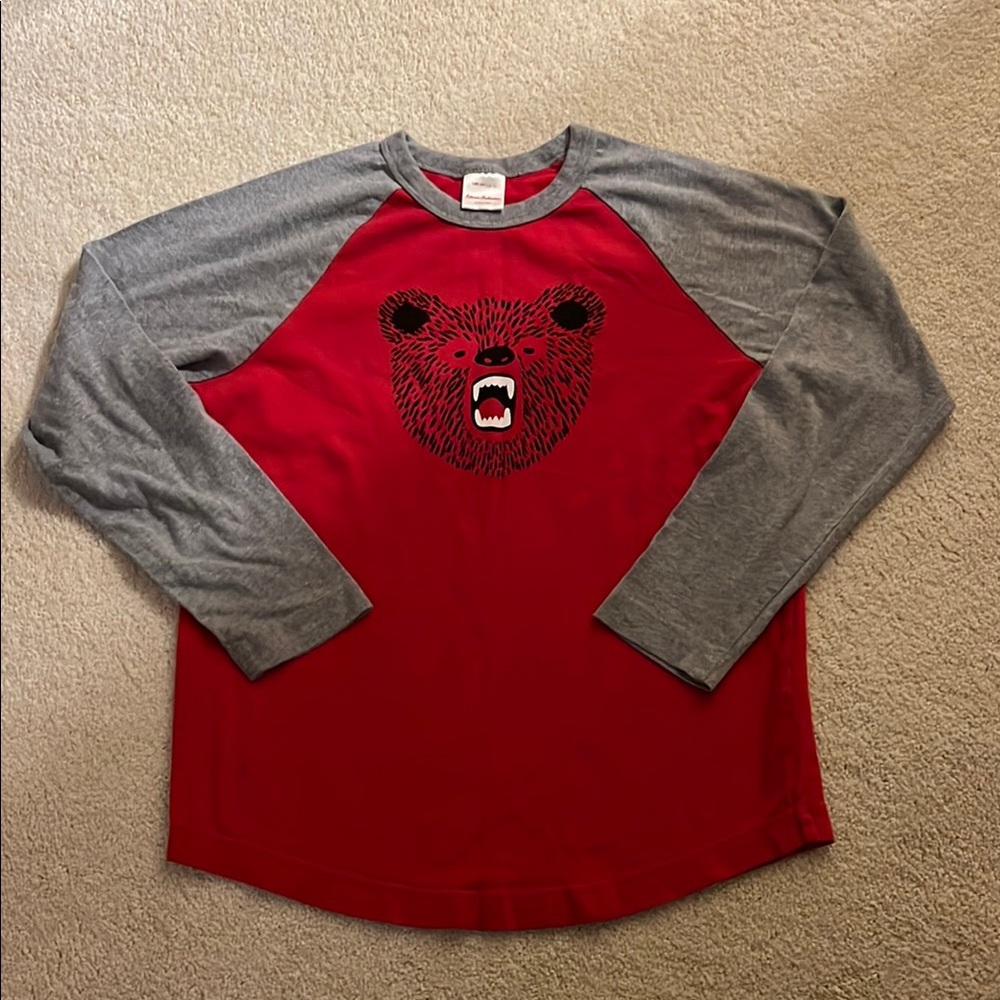 Hanna Andersson Red and Gray Bear Graphic Kids Shirt